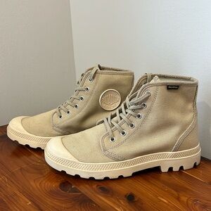 Women’s Pampa Hi Palladium boots